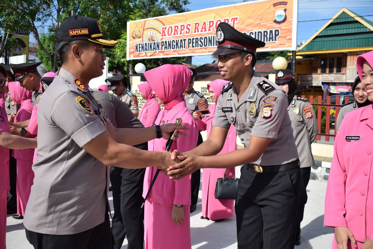 41 Personil Polres Sidrap Naik Pangkat, Ini Harapan Kapolres Budi Wahyono