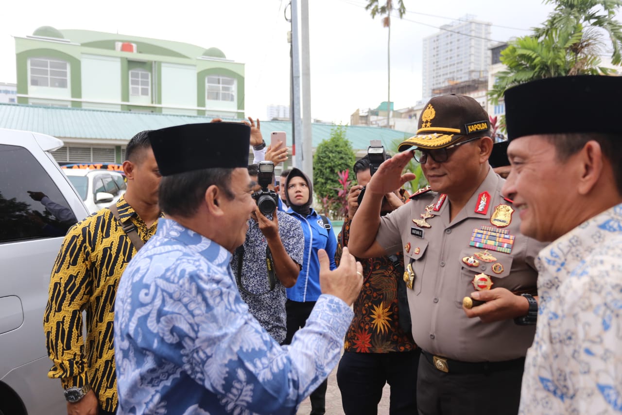 Kapolda Sumut Irjen Martuani Sormin Dampingi Menteri Agama Hadiri Pembinaan ASN UIN SU