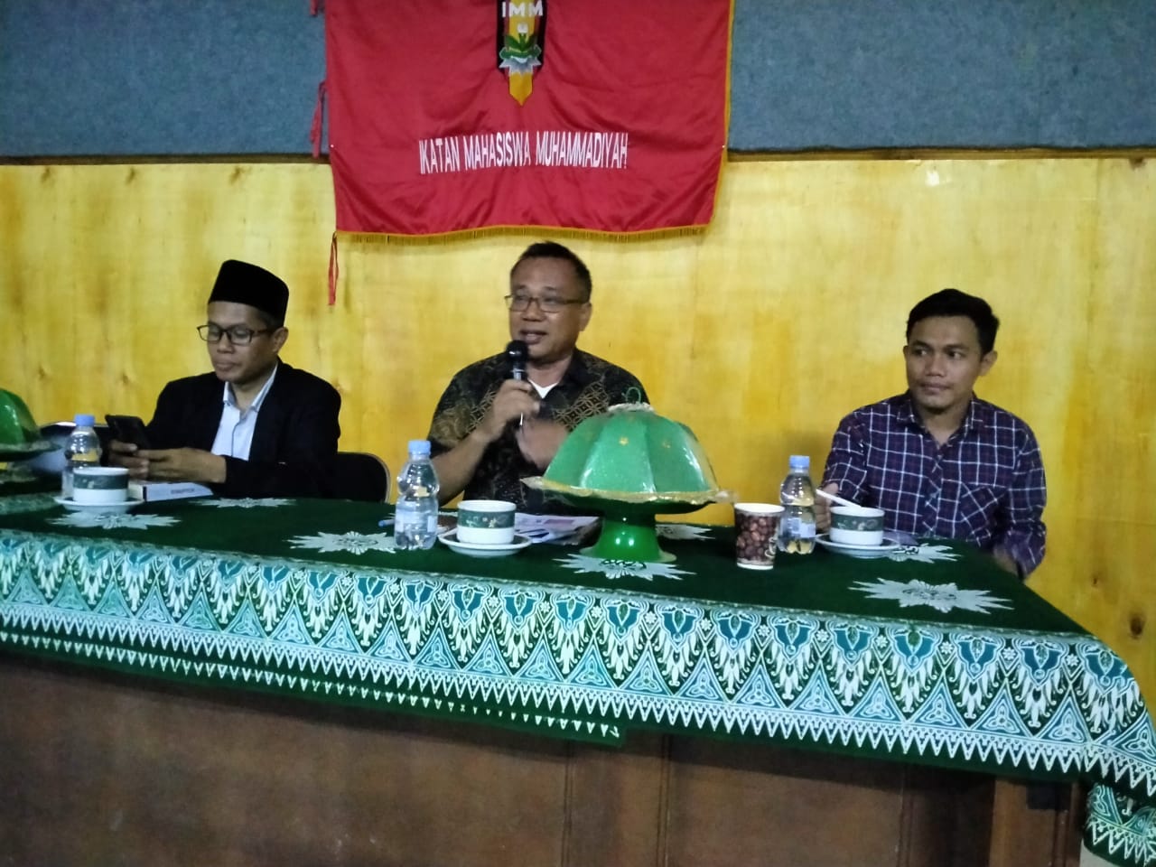 IMM Enrekang Gelar FGD, Bahas Profesi PNS