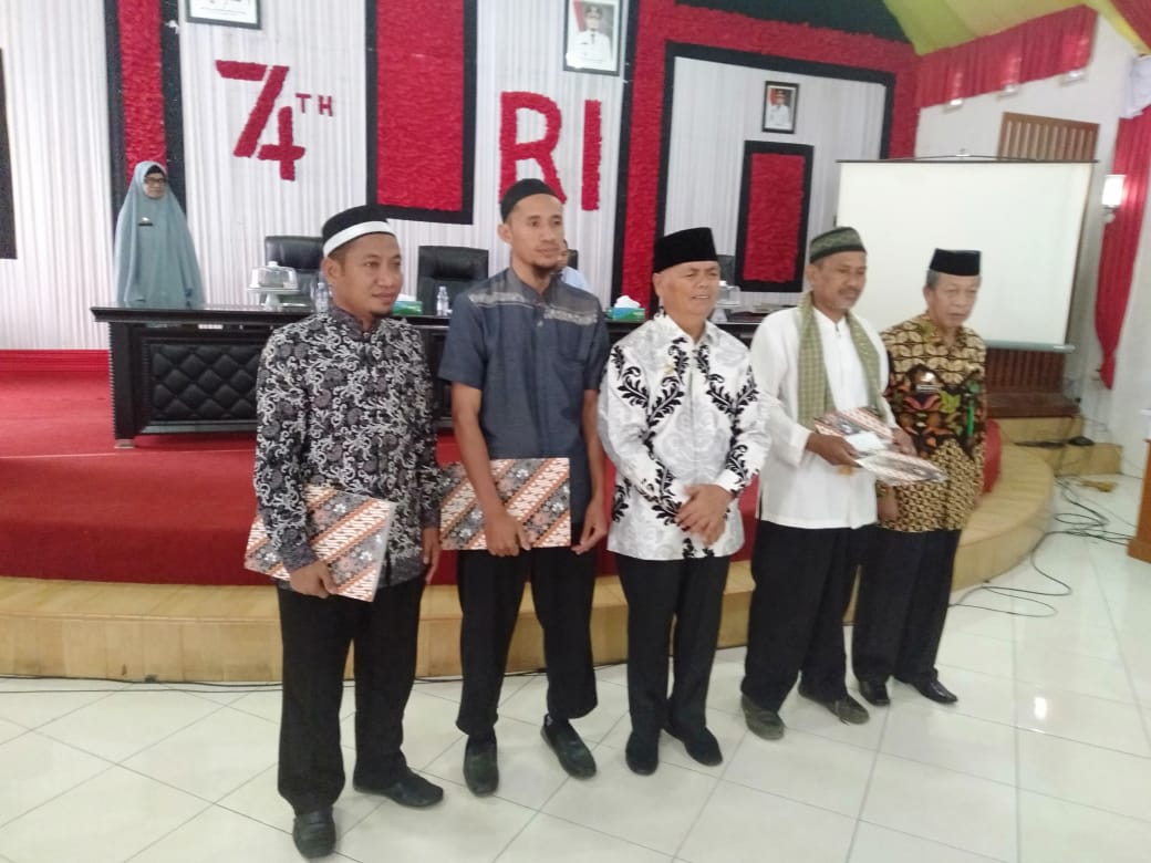 Penyerahan Tenaga Ahli Keagamaan Tahap Dua. Bupati dan Baznas Enrekang Harap Begini