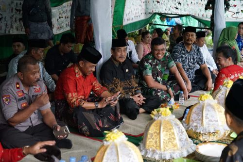 Bupati dan Wabup Sidrap Turut Hadiri Perrinyameng Towani di Amparita