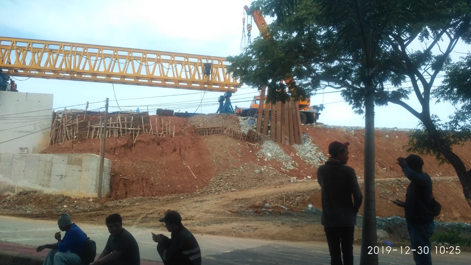 Lakukan Monitoring di Lapangan, Bawasda Barru Warning Kontraktor