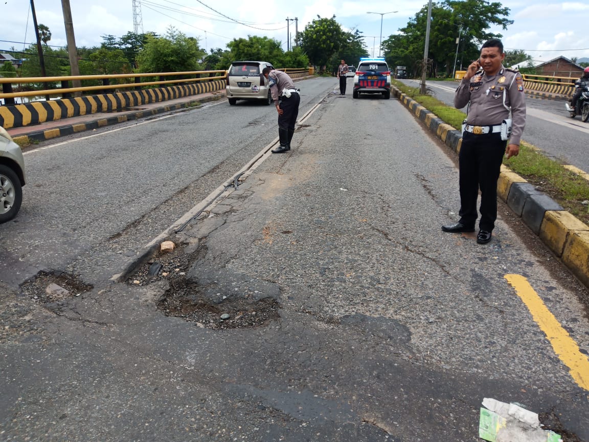 Jalan Berlubang di Pangkep Jadi Prioritas Perbaikan Kasat Lantas Dalam Tekan Lakalantas