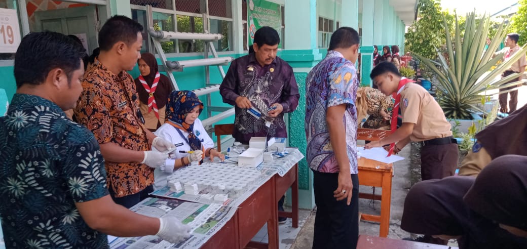 Pastikan Tak Terlibat Lahgun Narkoba, Ratusan Siswa SMA 2 Sidrap Mendadak Dites Urine