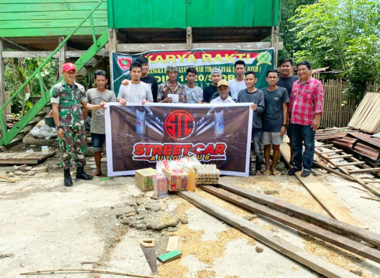 Peduli Warga Tidak Mampu, Komunitas STC Sidrap Berikan Bantuan Sembako