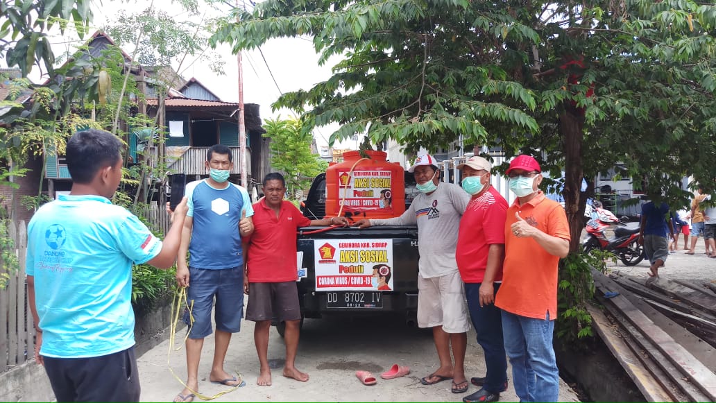 Gerindra Terus Peduli Wabah, Gilir Kecamatan di Sidrap Fogging Disinfektan