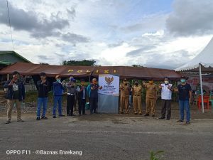 Tangkal Corona, Baznas Enrekang Serahkan Bideta ke Camat Cendana