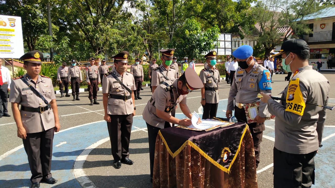 Kapolres Ibrahim Aji Pimpin Upacara Pelantikan dan Sertijab Lingkup Polres Pangkep