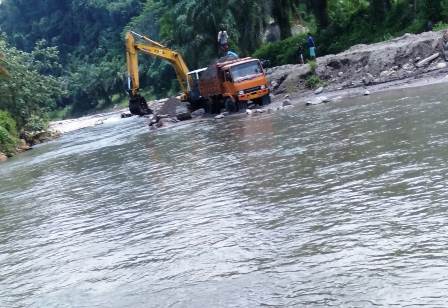 Sudah Dihentikan karena Ilegal, Tambang Galian C di Birubiru Beroperasi Lagi