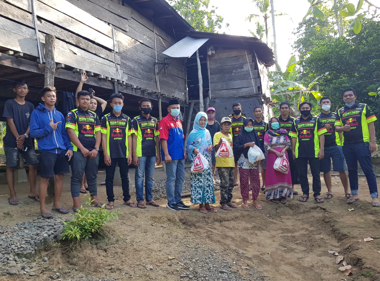 Ditengah Pandemi Covid19, KONTRAS Bagi-bagi Sembako ke Warga