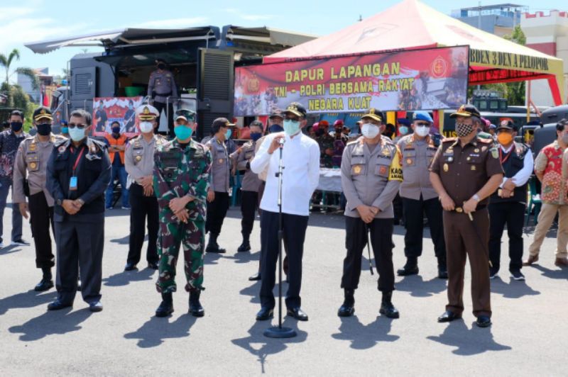 Gubernur Sulsel, Kapolda dan Pangdam Tinjau Kesiapan Dapur Umum Jelang Pemberlakuan PSBB