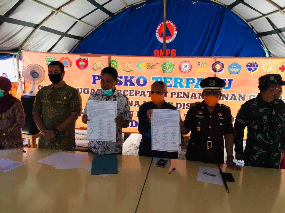 Penanganan Covid-19, Kapolres Pangkep Dampingi Bupati Rakor dan Penandatanganan Kesepakatan