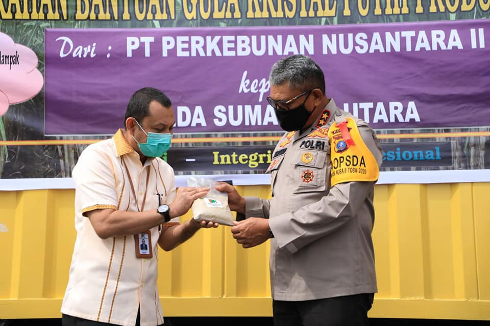 Kapolda Sumut Menerima Bantuan 8 Ton Gula Pasir dari PTPN II Untuk Disalurkan Ke Masyarakat Terdampak Covid-19