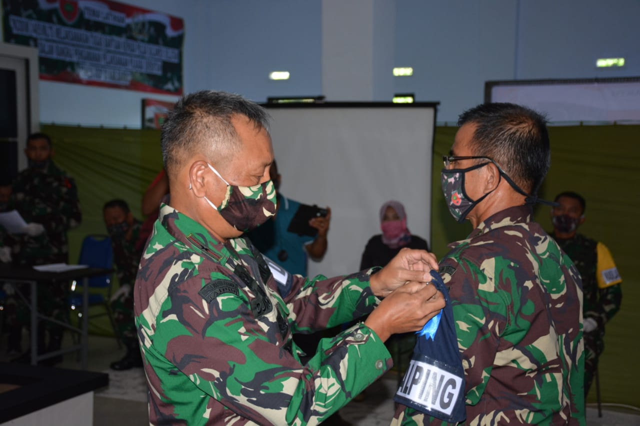 Brigjen TNI Djashar Djamil Briefing Personil Posko I Kodim 1405 Mallusetasi