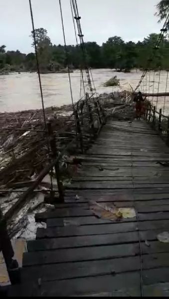 Tiga Desa di Kecamatan Pitu Riase Terkepung Banjir, Jembatan Gantung Tolopa Belawae Terputus dan Warga Terisolir