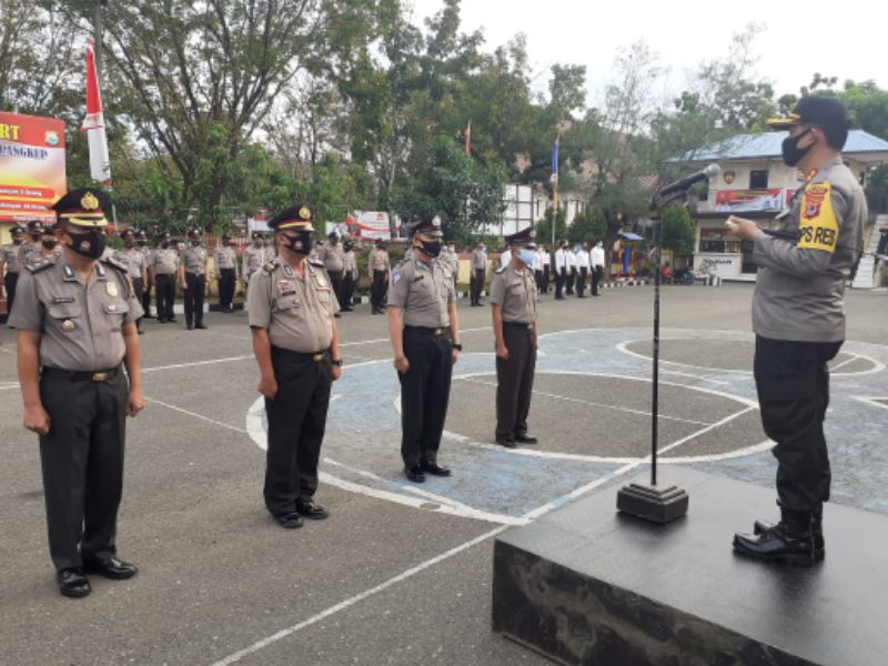 26 Anggota Polres Pangkep Naik Pangkat, Begini Pesan Moril Kapolres