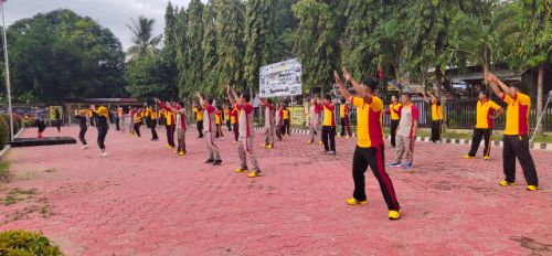 Jumat Sehat, Personil Polres Enrekang Olaraga Bersama, Ini Tujuannya…