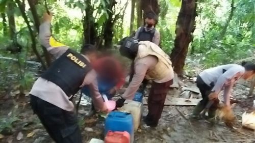 Cetak Miras di Hutan, Pria Asal Moilong Ini Dicokok. Usahanya Diobok-obok Polisi