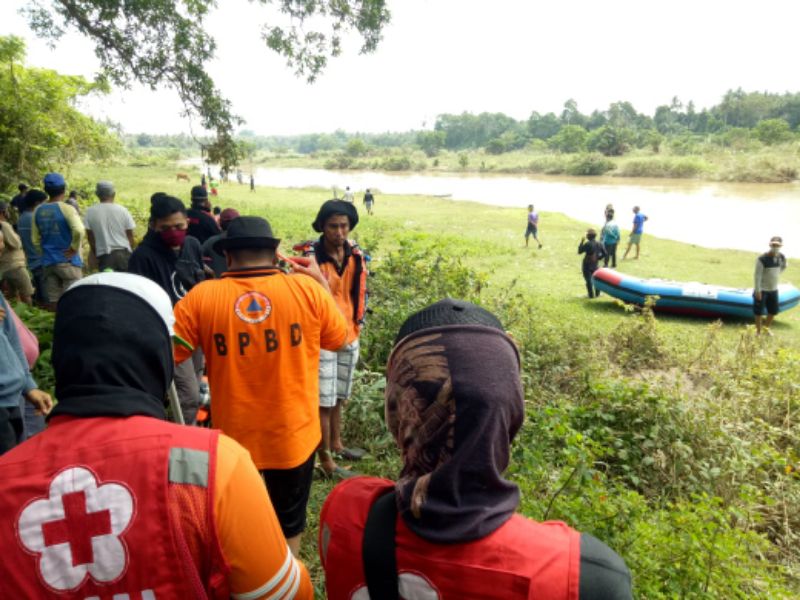 Tim TRC BPBD dan PMI Sidrap Dilibatkan Pencarian Kakek Hilang Terseret Arus