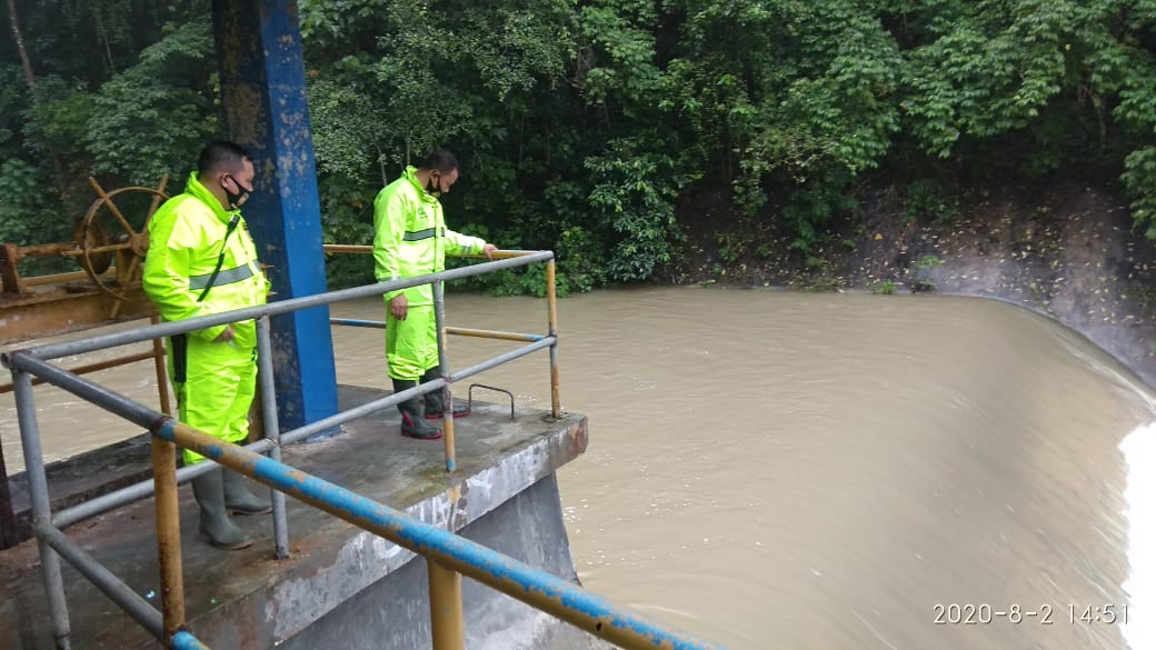 Antisipasi Banjir Maluan, Polisi Pantau Debit Air di Bendungan Hanga-hanga