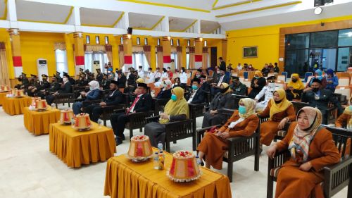 Kapolres Pangkep Bersama PJU Ikuti Upacara Penurunan Bendera