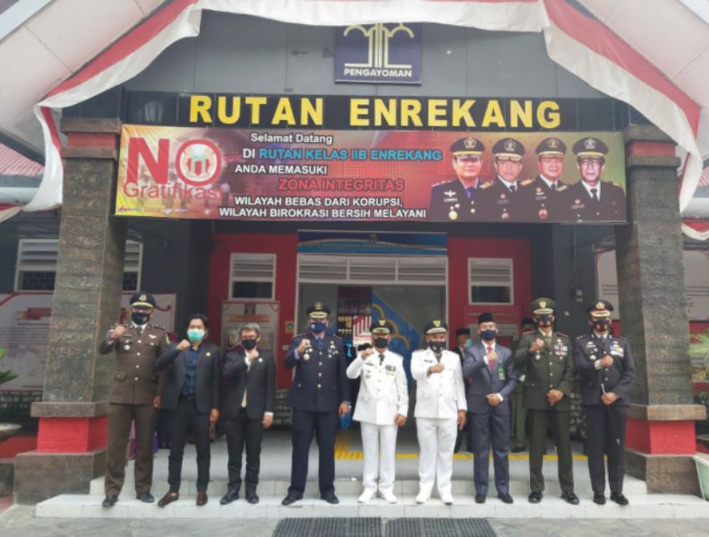 HUT RI Ke-75, 79 WBP Rutan Klas IIB Enrekang Dapat Remisi