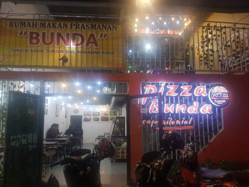 Managemen Pizza Bunda Ratulangi Manjakan Konsumen dengan Resto Kuliner Tradisional