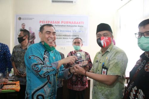 Kepala BPN Resmi Purnabakti, Ini Pesan Testimoni Bupati Barru dan Sekda