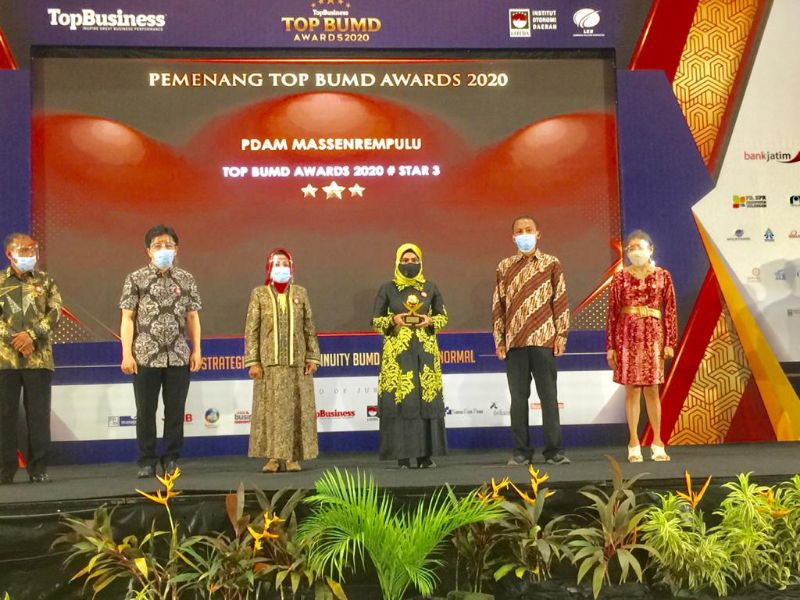 PDAM Tirta Massenrempulu Raih Top BUMD Awards 2020