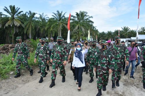 Bersama Pangdam XIV Hasanuddin dan Pangkogabwilhan II TNI Bertandang Ke Lutra