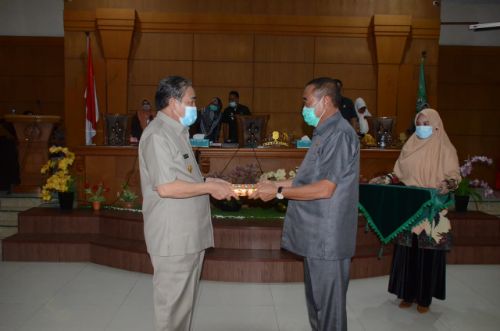 DPRD Terimah Ranperda APBD Perubahan tahun 2020 dari Bupati Sidrap