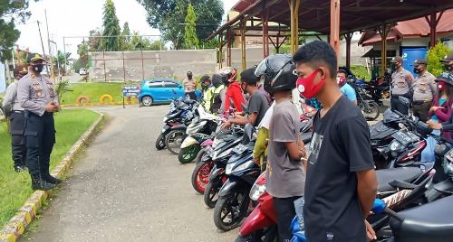 Belasan Sepeda Motor Diamankan, Kapolsek Batui Imbau Pengguna Disiplin Berlalu Lintas