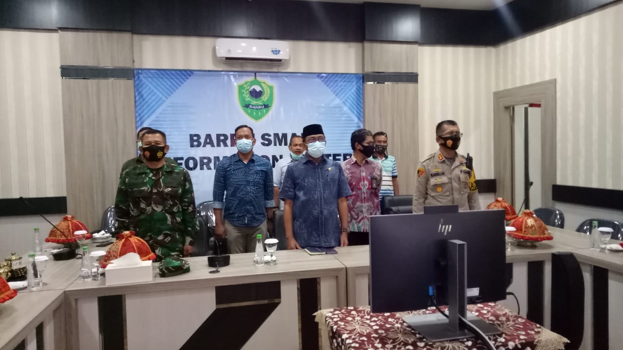 Komitmen Sukseskan Pilkada 2020, Plt. Bupati Barru, Forkopimda, Penyelenggara Pemilu Ikuti Rakor Anev Nasional