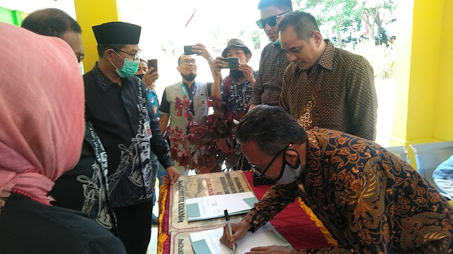 Kadisdik Sulsel Resmikan MoU SMKN 3 Enrekang dan PT Pegadaian