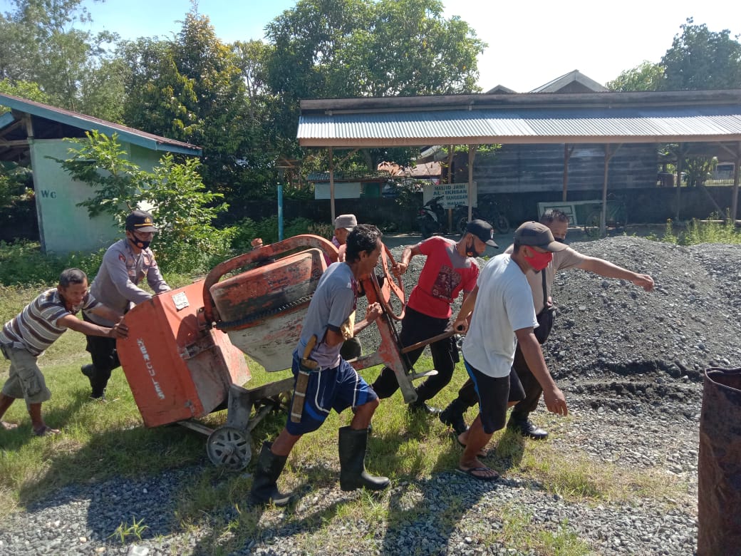 Budaya Gotong Royong Bangun Rumah Ibadah Cerminan Sinergitas Polri dan Masyarakat di Banggai