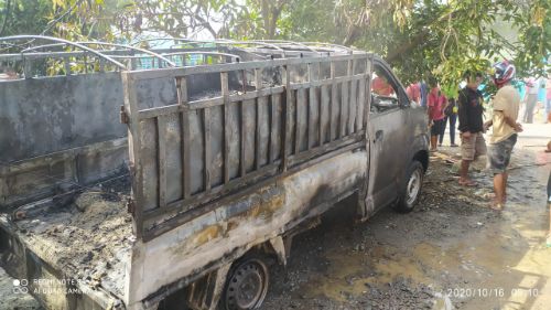 Diduga Kosleting, 1 Unit Mobil Pick Up Muat Premium Ludes Terbakar