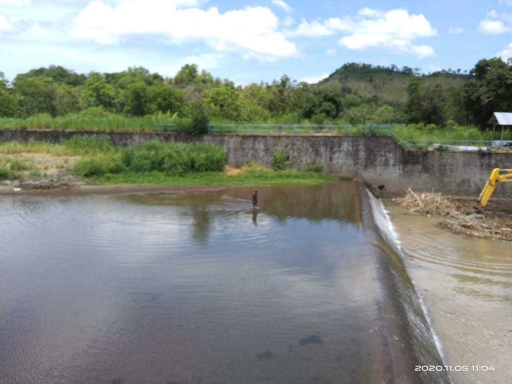 Tampak Bendungan Sungai Lanrae Desa Nepo Kecamatan Mallusetasi Kabupaten Barru.