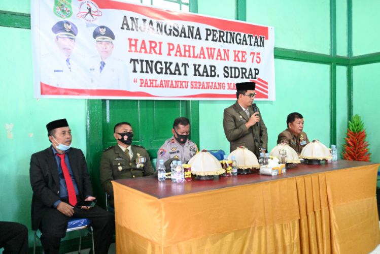 Pemkab Sidrap Anjangsana dan Serahkan Bantuan Ke LVRI Di Hari Pahlawan Ke-75