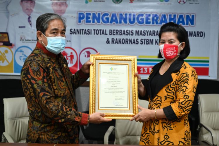 Keren Lagi, Pemkab Sidrap Raih STBM Award Dari Kementerian Kesehatan