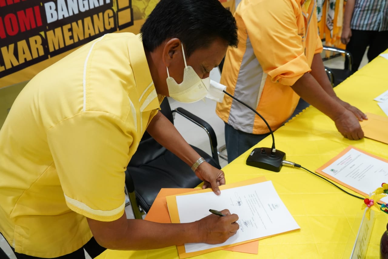 Sah, Taupan Pawe Percayakan H. Zulkifli Zain Jabat Ketua DPD II Golkar Sidrap