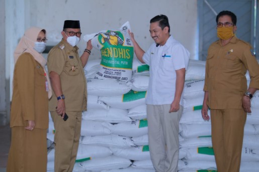 Wabup Soppeng Cek Kebutuhan Pangan di Bulog