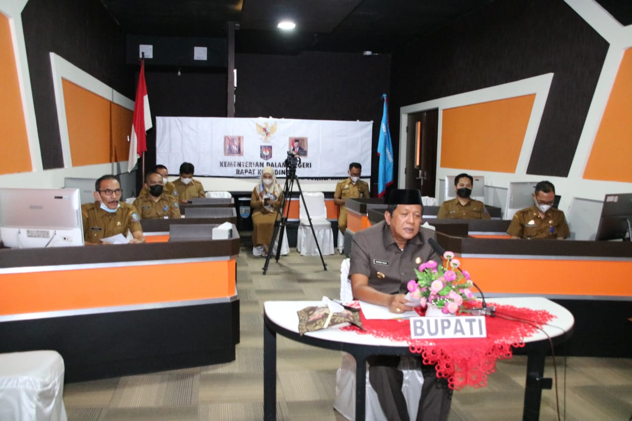 Bupati Kaswadi Buka LAN Giving Moment 