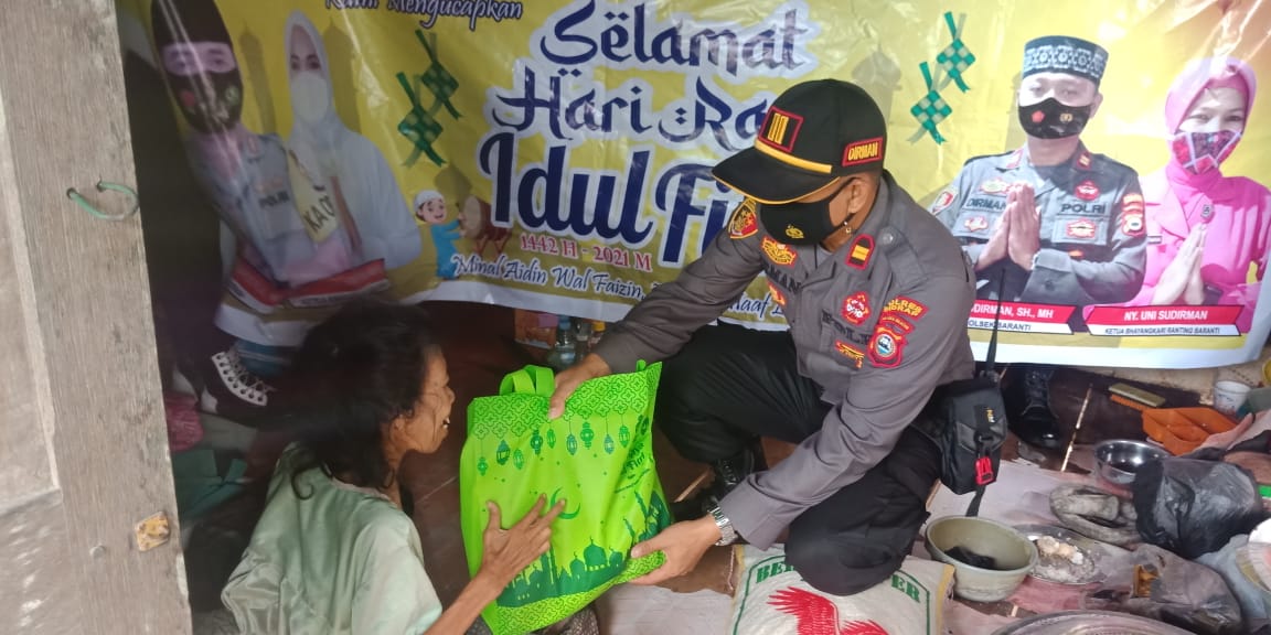 Gelar Baksos Jelang Lebaran, Kapolsek Baranti Santuni Sesama