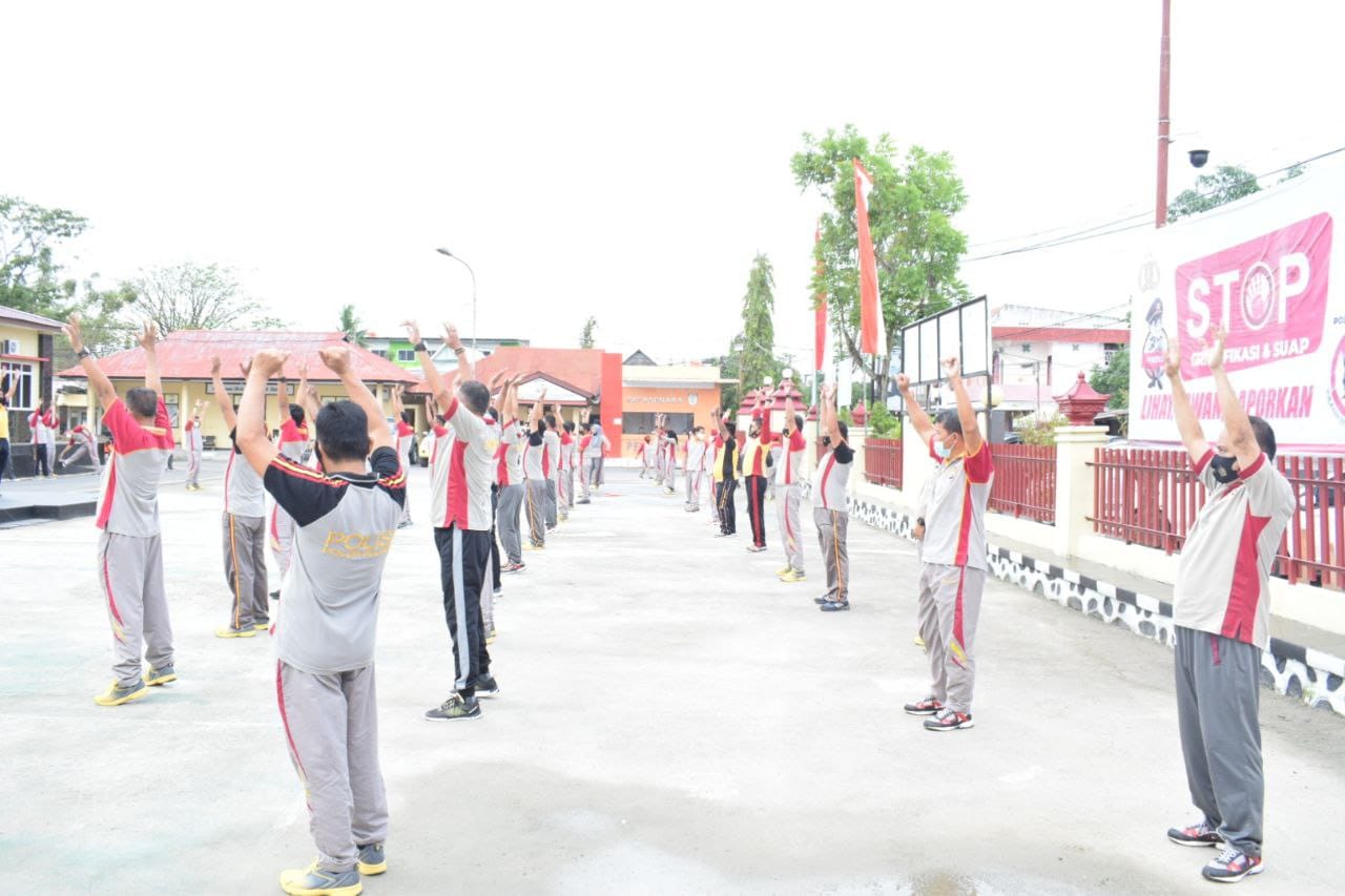 Giat Olahraga Rutin Cara Polres Sidrap Jaga Imun Tubuh Personil