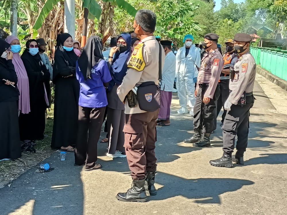 SatSamapta Polres Pangkep Bersinergi Dengan Tim Satgas Percepatan Penanganan Covid-19