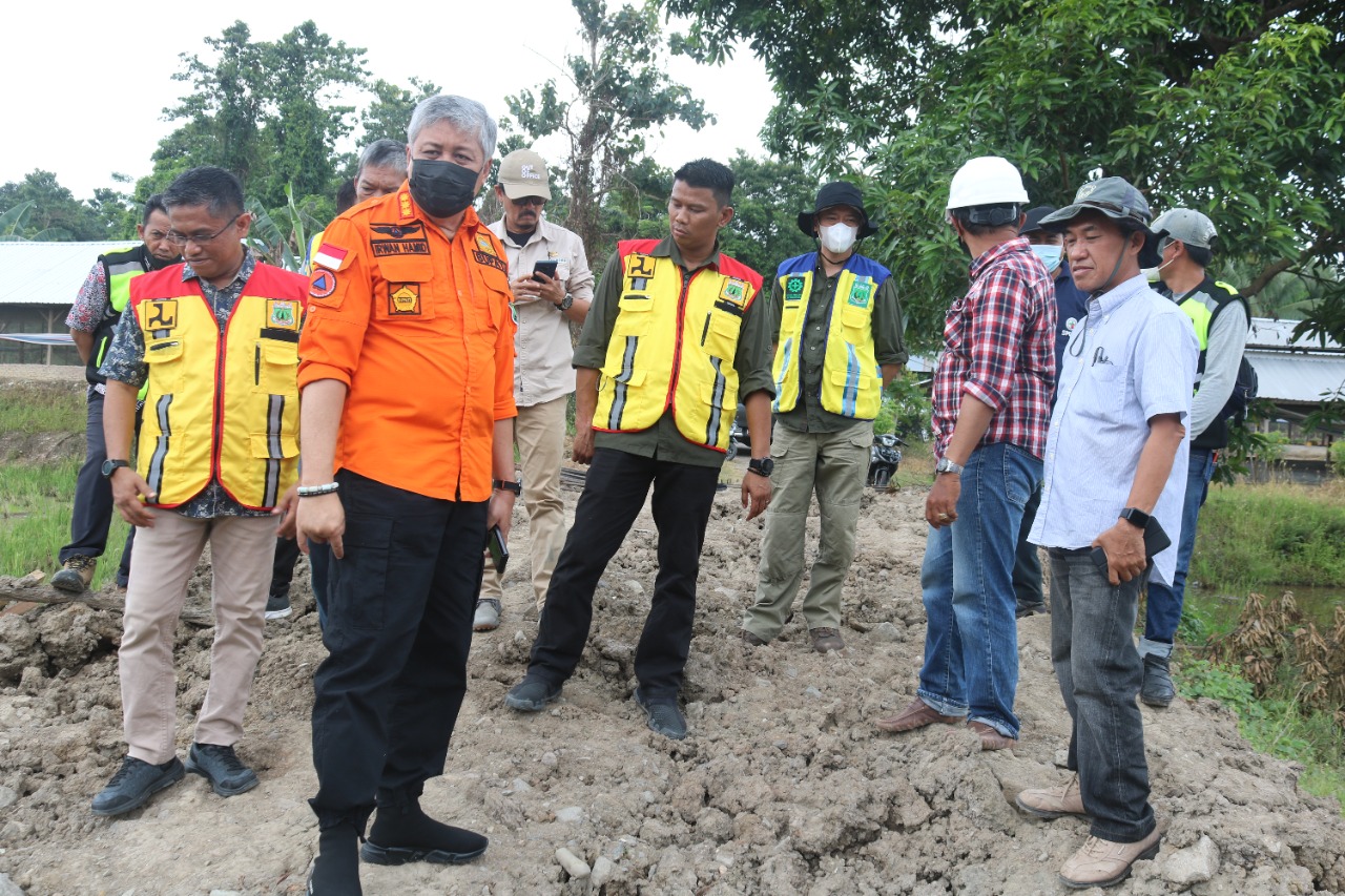 Tinjau Proyek Fisik, Bupati Pinrang Tegaskan Kwalitas Yang Diutamakan