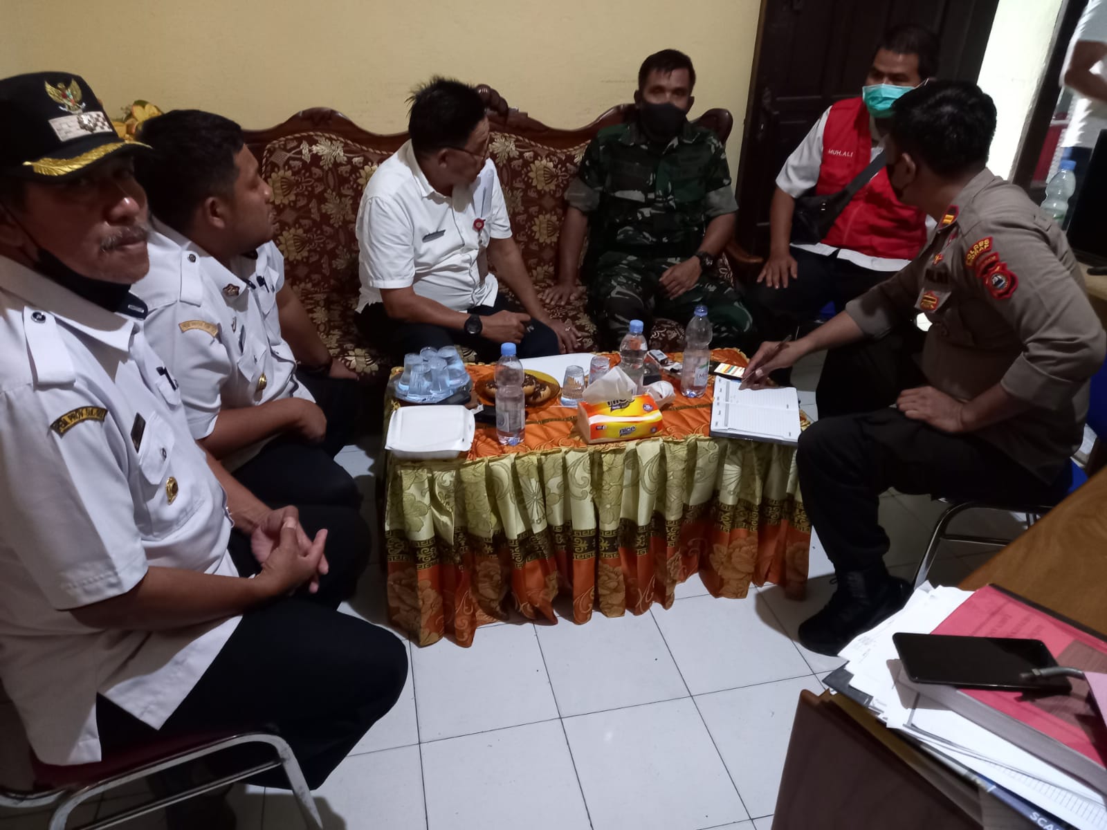 Tiga Titik Setiap Hari, Kecamatan Watang Pulu Gairahkan Vaksin Covid-19