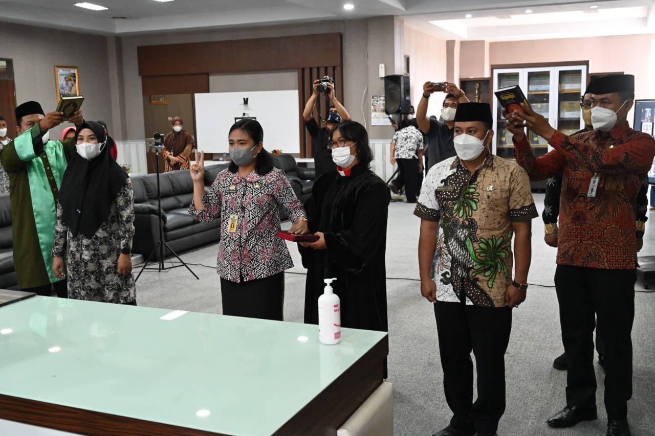 Bupati Sidrap Lantik 220 Pejabat Pengawas ke Jabatan Fungsional