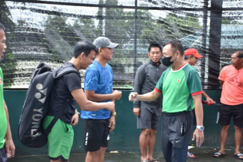 Lomba Tennis Beregu Mewarnai Rangkaian HUT Ke-65 Korem 141 Toddopuli