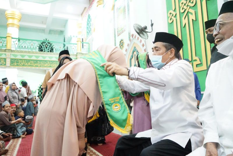 Cetak 32 Huffadz Quran, Bupati Sidrap Apresiasi Yayasan “Darul Imam” Masjid Agung Sidrap